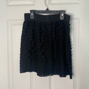 Black ruffled Lauren Conrad skirt, size L